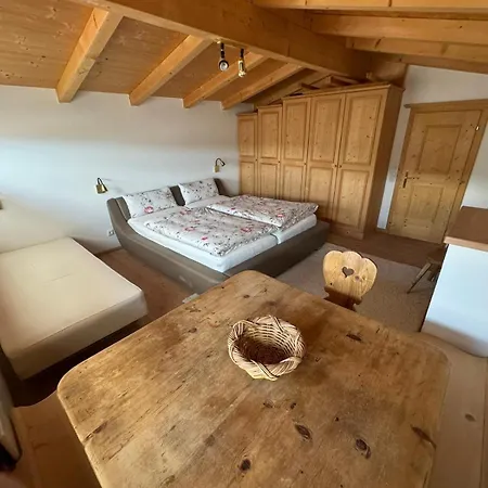 Feichten Apartment *